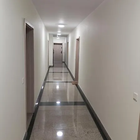 Lucky Apartment *